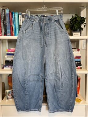 GAP XS Light Blue Elastic Waist Barrel Denim Pants